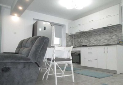 Freundliche und gepflegte 1,5-Raum-DG-Wohnung mit Balkon und Einbauküche in Dingelstädt