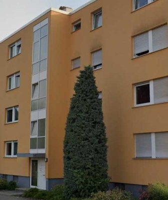 Erstbezug nach Sanierung und Einbauküche: Exklusive 1,5-Raum-Wohnung mit lux. Innenausstattung