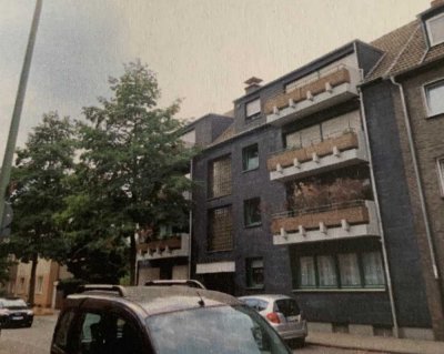 3-Zimmer-DG-Wohnung mit 2 Balkonen in Duisburg