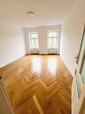 Charmante - 2 Zimmer Altbau-Wohnung, vis-a-vis Park, im 17. Bezirk!