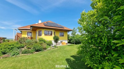 Stilvoller Bungalow mit Gartenidylle, Photovoltaik &amp; Teichanlage