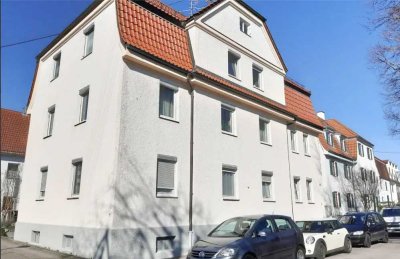 Wohnen mit Geschichte – moderne Dachgeschosswohnung, Neubauqualität in Augsburg / Göggingen