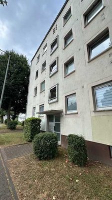 Super schöne  3 Zimmerwohnung im Frankfurt Stadtteil Hausen