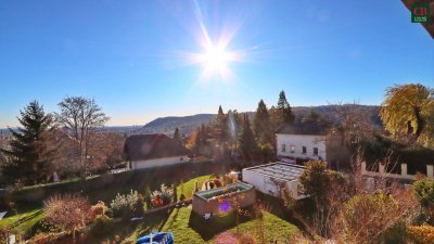 ÖLBERG - SANIERUNGSBEDÜRFTIGES HAUS MIT VIEL POTENZIAL UND STIFTSBLICK