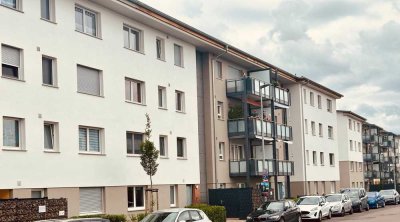 Neuwertige Zweizimmerwohnung mit Balkon und Aufzug