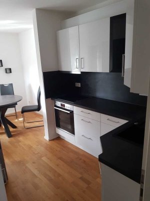 Schöne neu renovierte möblierte 2 Zimmer Wohnung in Ingolstadt- Nordost- zentrale Lage