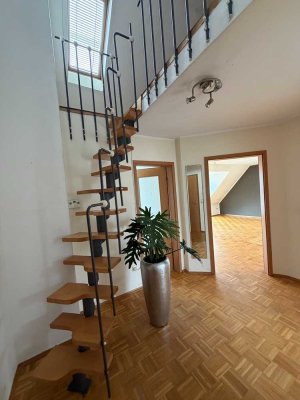 Charmante 2-Zimmer-Wohnung mit Balkon, Garage und viel Nutzfläche