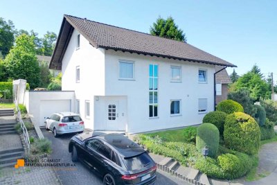 Wohnen & Wohlfühlen: Einfamilienhaus mit Einliegerwohnung, Garage & Sauna in Waldbröl