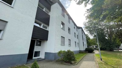 * Provisionsfrei ! * Vermietete, modernisierte 2,5-Raum Wohnung mit Balkon im Gepflegten Haus !
