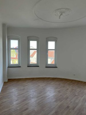 schöne 4-Zimmer Wohnung in Bahnhofsnähe