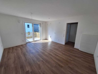 2 Zimmer Wohnung mit Balkon WBS erforderlich
