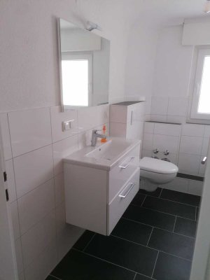 Schöne 1-Zimmer-DG-Wohnung mit EBK in Kelsterbach