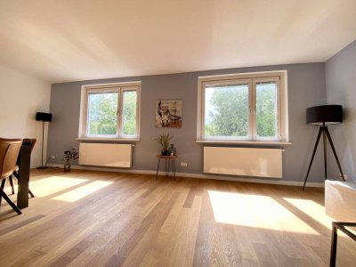 Wohnen im Grünen -Renovierte 2,5 Zimmer Wohnung