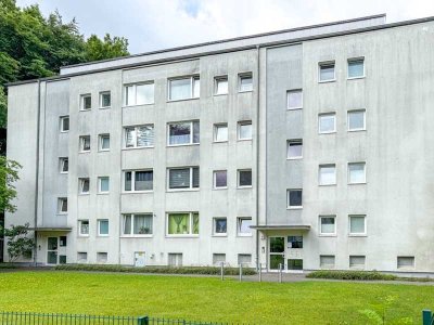 westimmobilien: Modernisiert und bereit zum Einziehen... 3 Zimmer Eigentumswohnung in Pinneberg-Nord