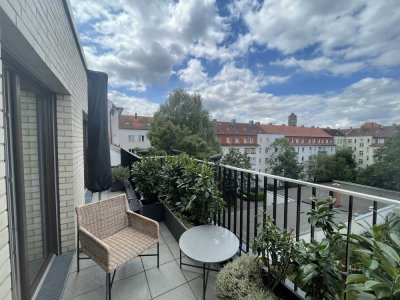 Hannover Südstadt: Neuwertiges, sehr helles Penthouse, 3 Zi., Aufzug, EBK, 2 Dachterrassen (O/W), TG