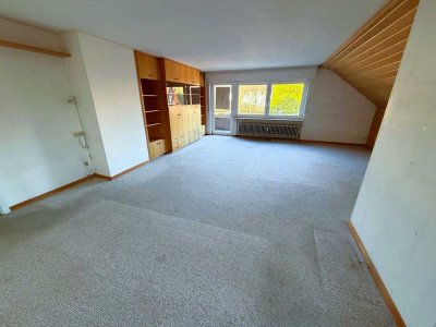 Provisionsfrei +4-Zimmer DG Wohnung mit Balkon,Wintergarten, Stellplatz in Oppenweiler zu verkaufen