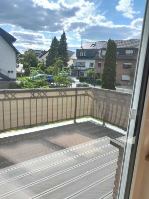 Gemütliche helle 3-Zimmer-Wohnung mit Balkon in Werthhoven!