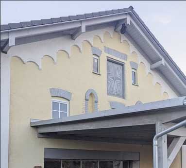 Modernes Bauvorhaben mit Photovoltaikanlage und genehmigten 5 Wohneinheiten