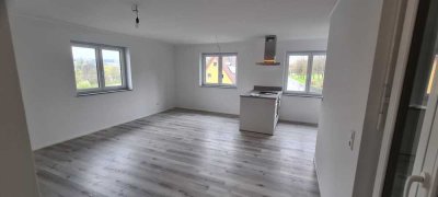 Neuwertige 3-Raum-Wohnung mit Balkon und Einbauküche in Ochsenhausen