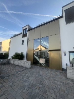 3-Zimmer-Dachterassenwohnung in Grafing b. München (S 4)