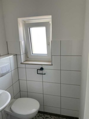 Stilvolle, modernisierte 3-Raum-Wohnung in Ludwigshafen am Rhein