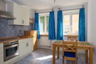 Hübsche helle 2 Zimmer Wohnung mit Wohnküche in der Maxvorstadt nähe Elisabethmarkt zu vermieten.