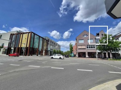 Charmante 2-Zimmer-DG-Wohnung mit Kamin und Dachterrasse in bester Lage von Stuttgart-Vaihingen
