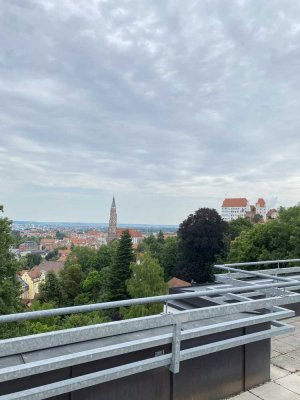 Geschmackvolle, sanierte 1,5-Zimmer -Wohnung mit geh. Innenausstattung mit Balkon