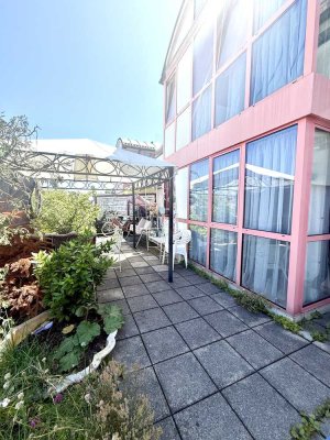 Stilvolle 3-Zimmer-Wohnung mit Wow-Effekt & Dachterrasse