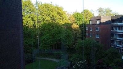 Charmante 2-Zimmer-Wohnung mit Balkon und Blick ins Grüne in Bergedorf-Lohbrügge