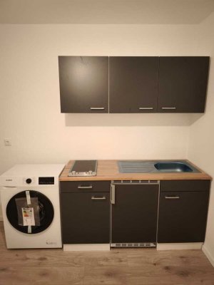 Ma-Neckarstadt, 1,5 Zimmer, 42 qm², neu renoviert, Einbauküche, Waschmaschine, ab sofort verfügbar