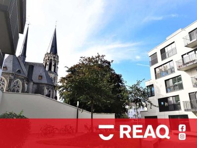 Luxuriöse 2-Zimmer-Wohnung mit Einbauküche und Balkon in gepflegtem Neubaukomplex im Pontviertel!