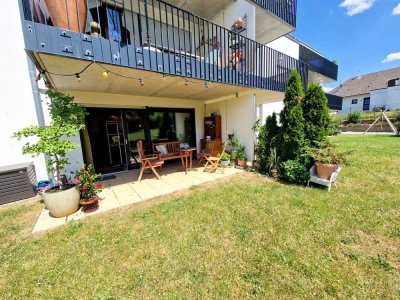 Exklusiv und modern! 4-Zi.-Wohnung mit großer Terrasse und Gartennutzung zu vermieten!