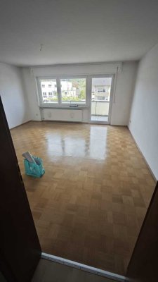 3-Zimmer Wohnung mit Balkon und Garage