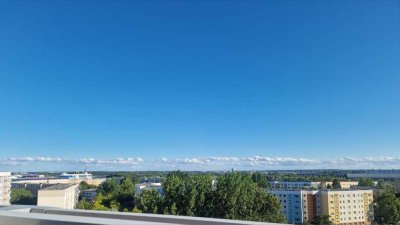 Charmante 1-Raum-Wohnung im 10. Obergeschoss mit Balkon