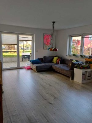 Schöne 3-Zimmer-EG-Wohnung mit Garten und Einbauküche