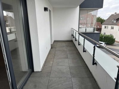 „Moderne 3-Zimmer-Wohnung mit Balkon – Erstbezug nach Renovierung“