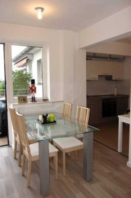 Lichtdurchflutete City-Wohnung: Über den  Dächer Düsseldorfs PROVISIONSFREI