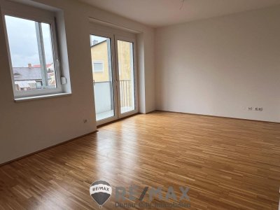 "Unbefristetete und zentrale Balkonwohnung"