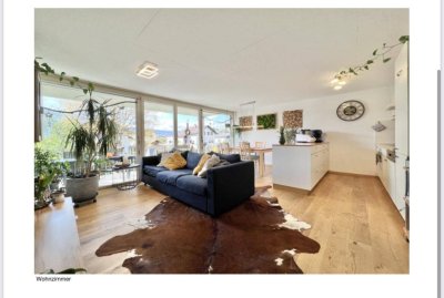 3-Zimmer Erdgeschosswohnung mit Terrasse und Carport