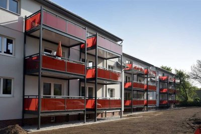 Modernisierte 2-Zimmer-Wohnung mit Balkon // DG rechts