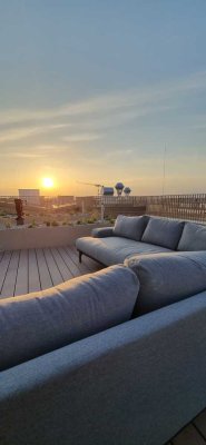 Penthouse in Pasing mit privatem Dachgarten: Modernes Wohnen auf drei Zimmern