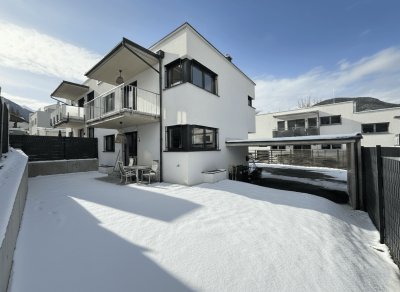 Familienglück in moderner Architektur – Ihr neues Zuhause in Inzing