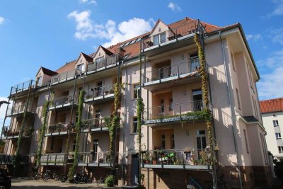Kernsanierte 2-Zi-Whg mit Balkon, Nähe Südstadtpark