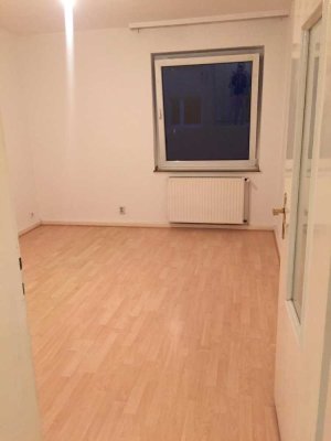 Gepflegte 1-Raum-Wohnung mit Balkon in Dortmund Klinikviertel