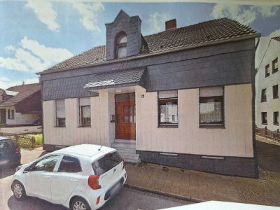 Viel Freiraum: Großzügiges MFH in Mülheim an der Ruhr -Dümpten