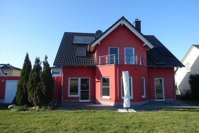 großzügiges und modernes Einfamilienhaus im Waldstraßenviertel