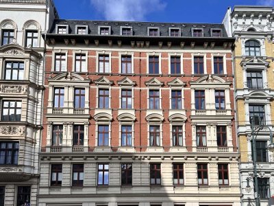 3-Zimmer-Wohnung mit kl. Terrasse und Aufzug im DG