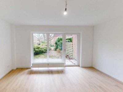 Umfänglich renovierte 2-Zimmer-Wohnung mit TERRASSE und EBK in Hamburg-Rissen