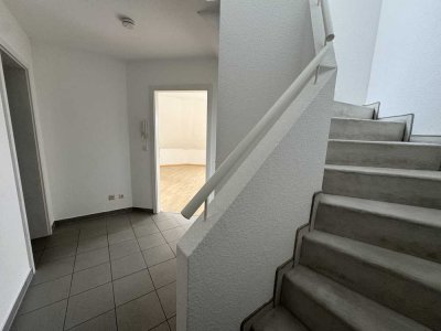 Helle 2,5-Zimmer-Maisonette Wohnung mit 2 Balkonen  in Filderstadt